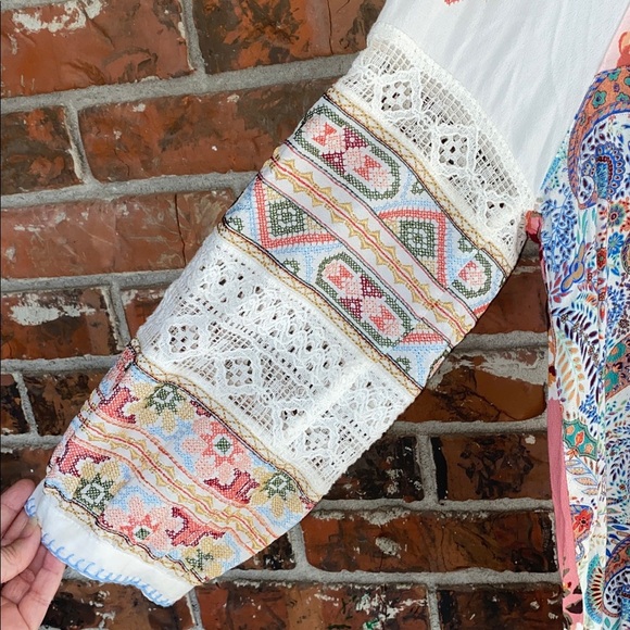 John Mark Boho peasant top - Picture 3 of 12